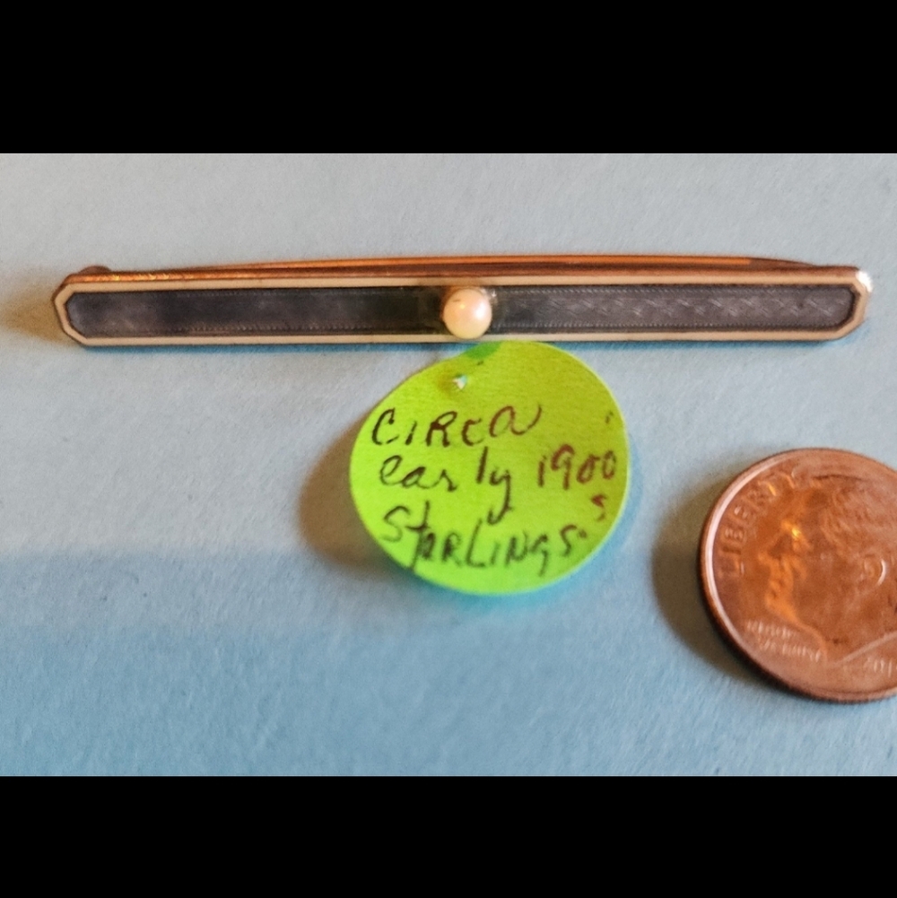 Vintage Bar Brooch with Pearl Accent 1900s . Estate Piece